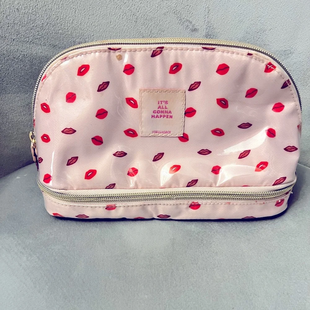 Stella & Dot makeup/travel bag with two compartments-for makeup and brushes
